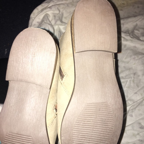 Cute tan booties - Picture 5 of 6